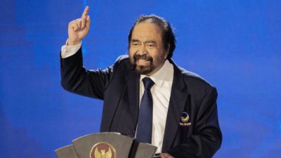 Tegas, Surya Paloh Dukung Gelar Pahlawan Soeharto